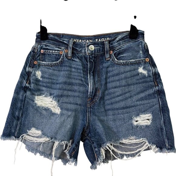 American Eagle Women's 90's Boyfriend Shorts Distressed Dark Wash Size 0 - Picture 2 of 14